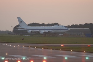 USAF E4-B arrives at RAF Brize Norton. 19th September 2008.