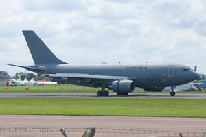 RIAT 2012 - RAF Fairford. Thursday 5th July Arrivals & Practice from Rhymes Farm