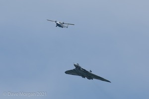 Avro Vulcan XH558 over the garden! 8th May 2011
