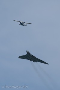 Avro Vulcan XH558 over the garden! 8th May 2011