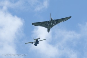 Avro Vulcan XH558 over the garden! 8th May 2011